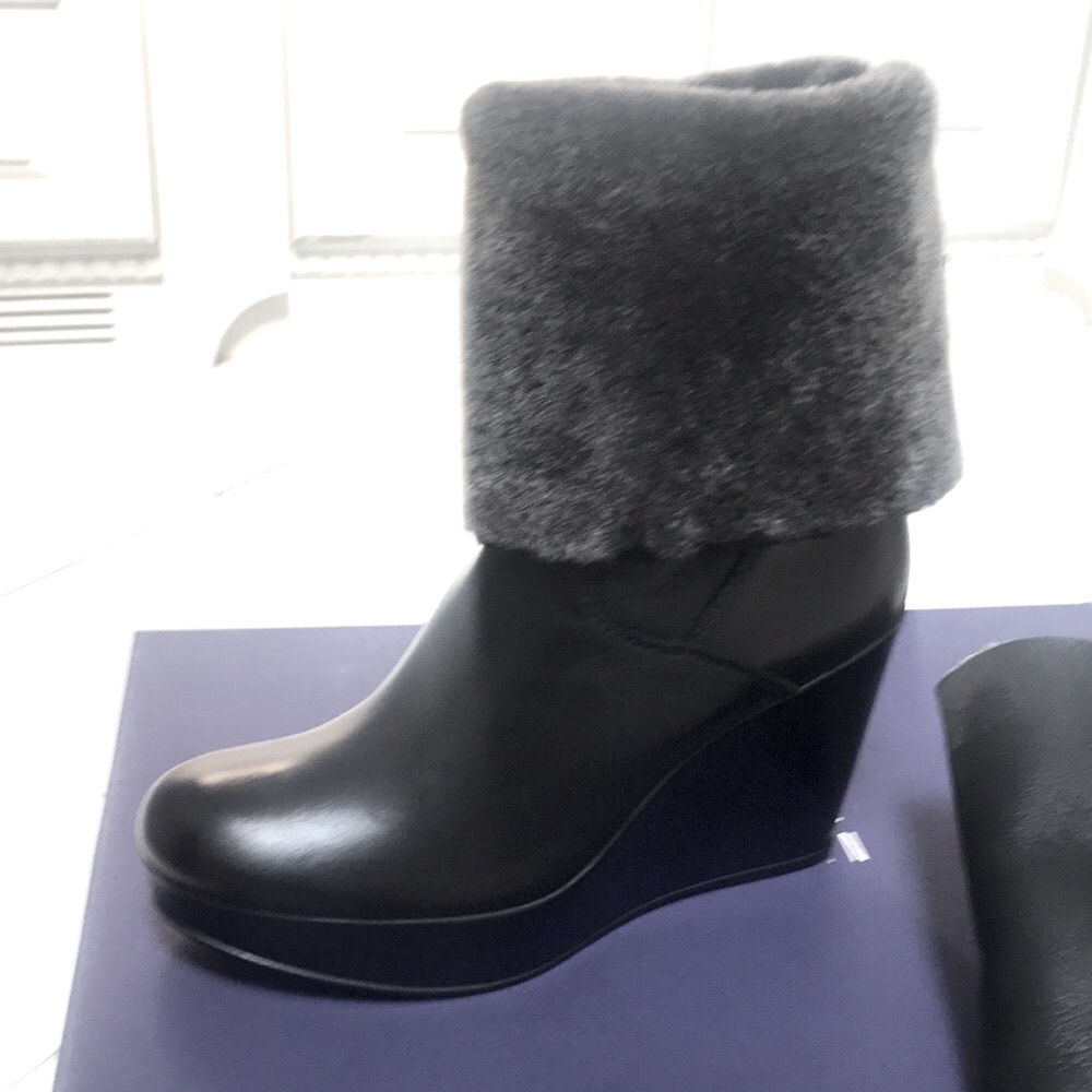 Stuart Weitzman snowy Black Nappa Boots size 8.5